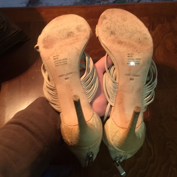 SOLD Bcbg strappy sandal - Picture 8 of 8